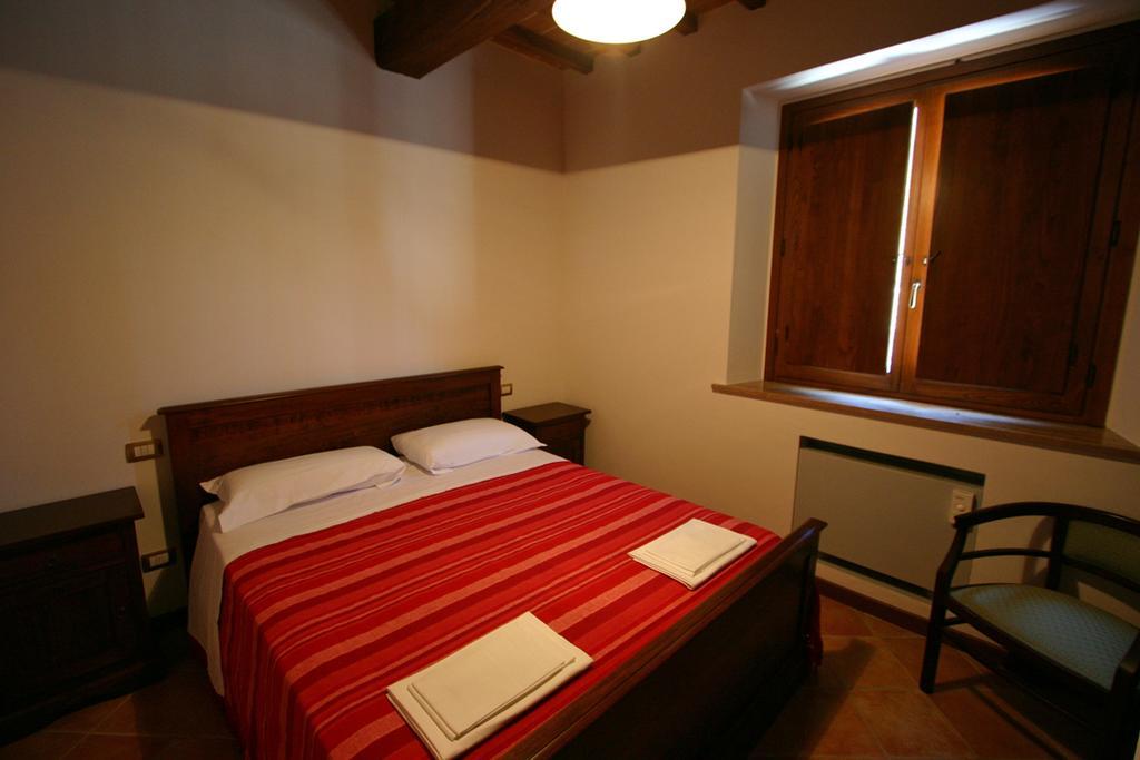 La Frontiera Villa San Feliciano Buitenkant foto